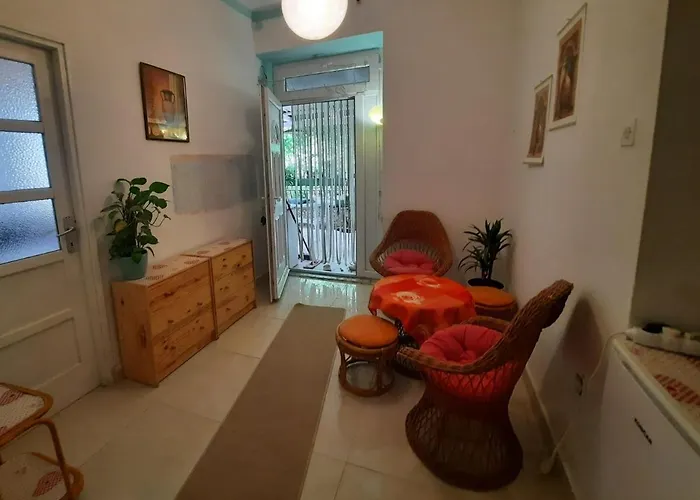 Flora Maris With A Terrace Апартаменти Пула